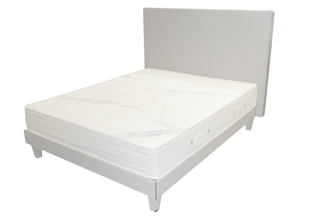 mattress, white, sleeping-2029193.jpg